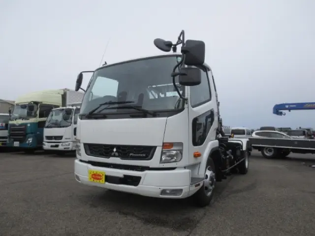 三菱 ファイター 2KG-FK72F(2WD)の写真1