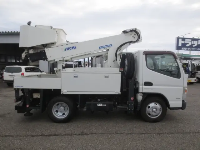 三菱 キャンター TPG-FEA50(2WD)の写真8