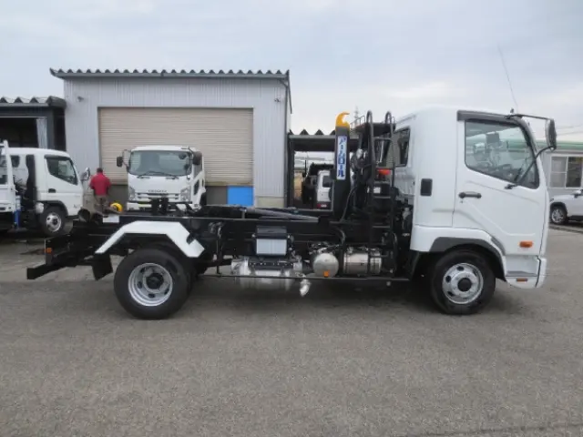 三菱 ファイター 2KG-FK72F(2WD)の写真8