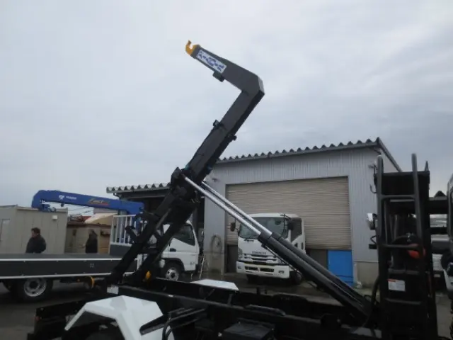 三菱 ファイター 2KG-FK72F(2WD)の写真12