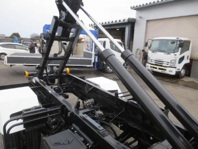 三菱 ファイター 2KG-FK72F(2WD)の写真13