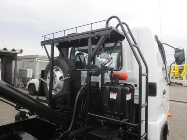 三菱 ファイター 2KG-FK72F(2WD)の写真15