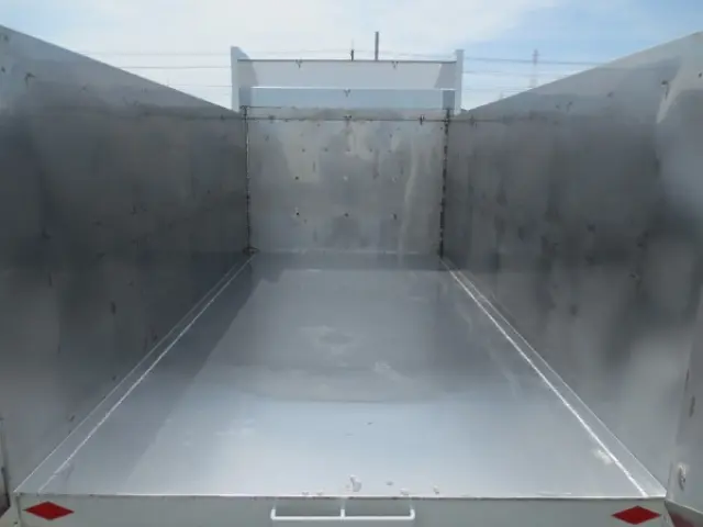 三菱 キャンター 2RG-FBA60(2WD)の写真10