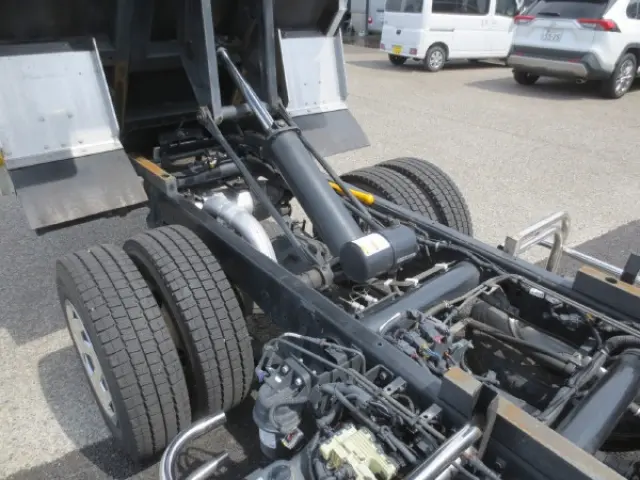 三菱 キャンター 2RG-FBA60(2WD)の写真14