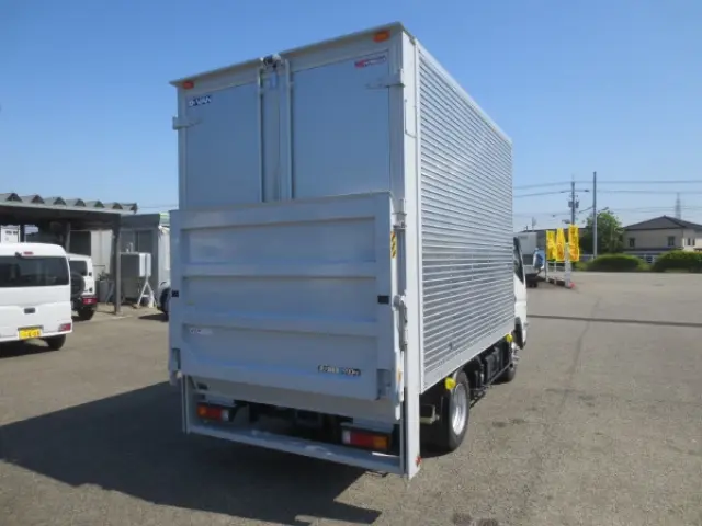三菱 キャンター 2RG-FBA20(2WD)の写真4