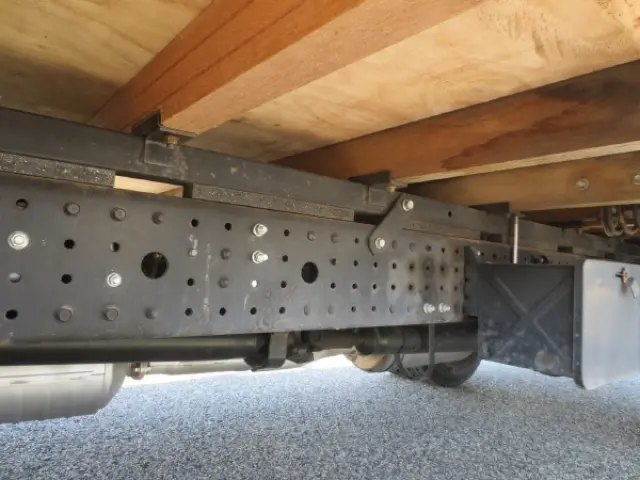 三菱 キャンター 2RG-FEA20(2WD)の写真11