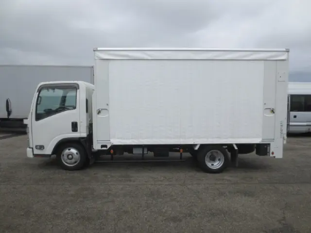 いすゞ エルフ 2RG-NMR88AN(2WD)の写真9