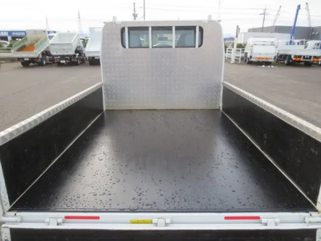 三菱 キャンター 2RG-FBA20(2WD)の写真10