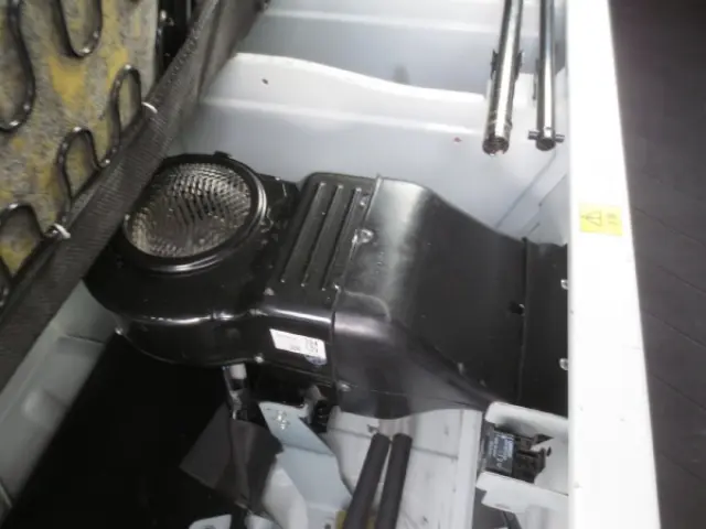 三菱 キャンター 2RG-FBA20(2WD)の写真16