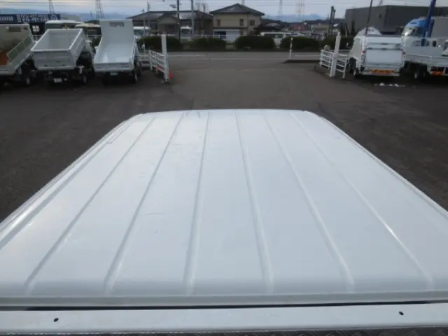 三菱 キャンター 2RG-FBA20(2WD)の写真18