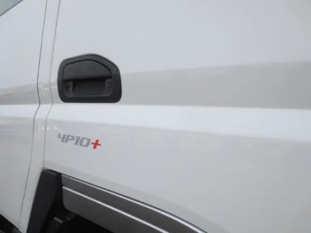 三菱 キャンター 2RG-FBA20(2WD)の写真20