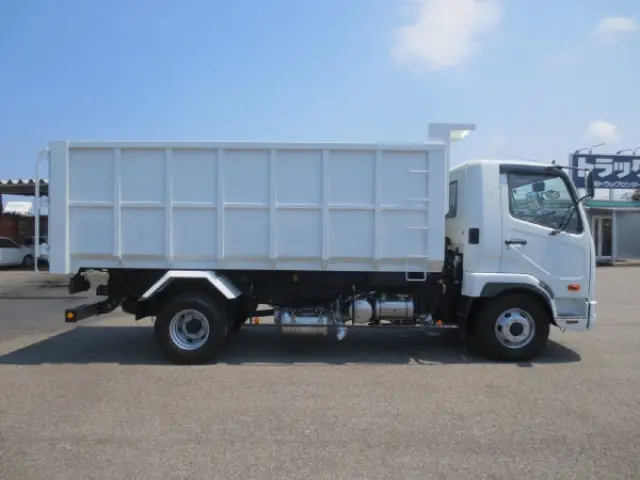 三菱 ファイター 2KG-FK72F(2WD)の写真8