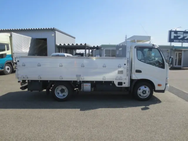 トヨタ ダイナ 2RG-XZU645(2WD)の写真8