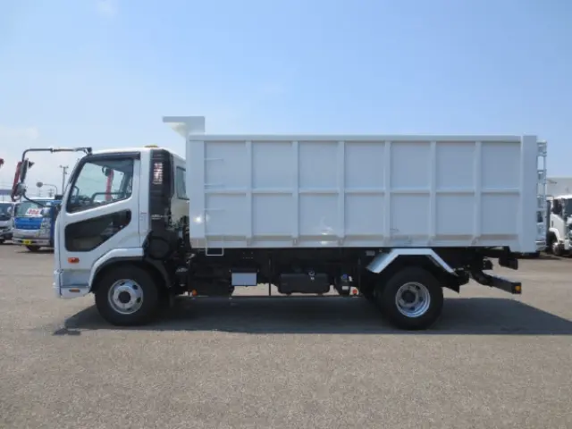 三菱 ファイター 2KG-FK72F(2WD)の写真9