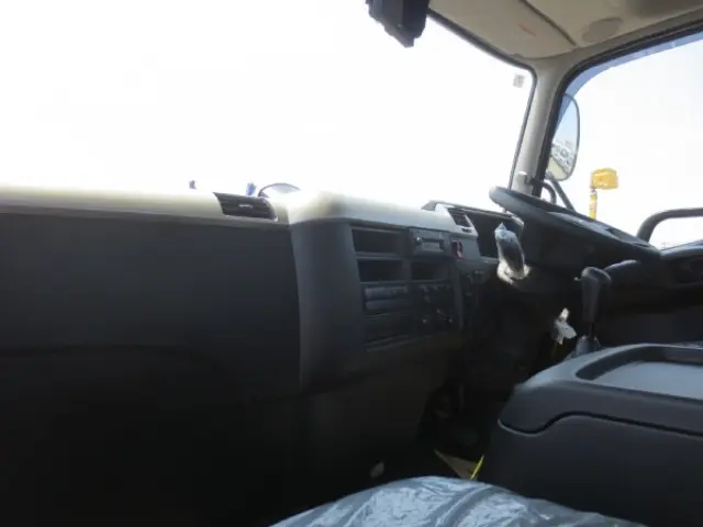 三菱 ファイター 2KG-FK72F(2WD)の写真17