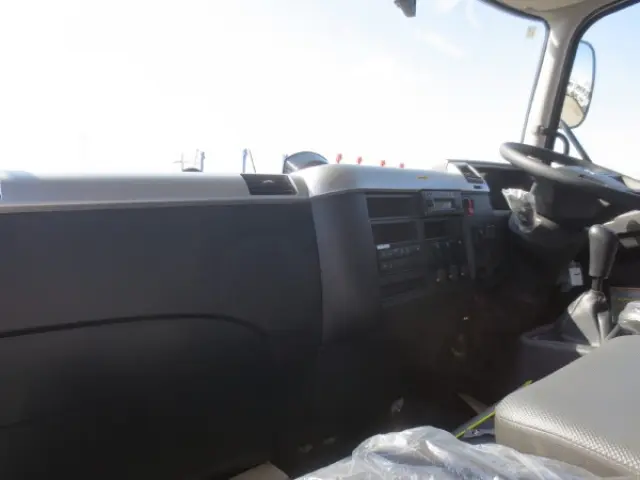 三菱 ファイター 2KG-FK72F(2WD)の写真19