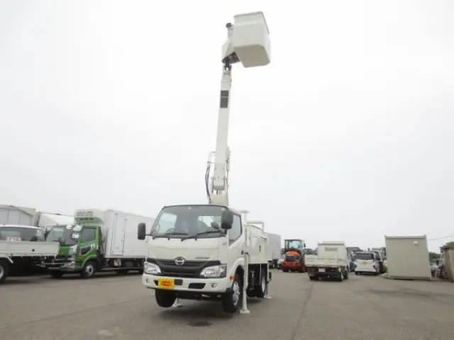 日野 デュトロ TPG-XZU600X(2WD)の写真1