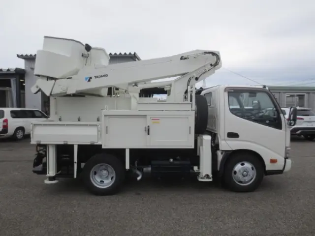 日野 デュトロ TPG-XZU600X(2WD)の写真8