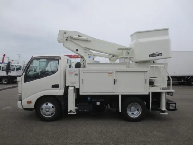 日野 デュトロ TPG-XZU600X(2WD)の写真9