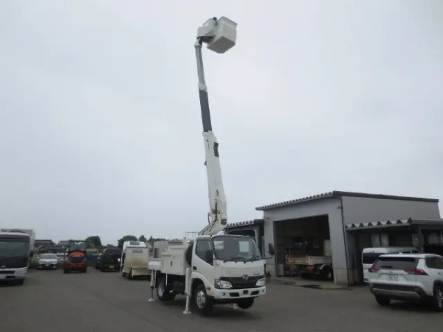 日野 デュトロ TPG-XZU600X(2WD)の写真10