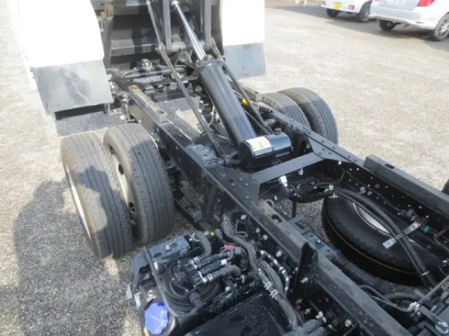 いすゞ エルフ 2RG-NJR88AD(2WD)の写真13