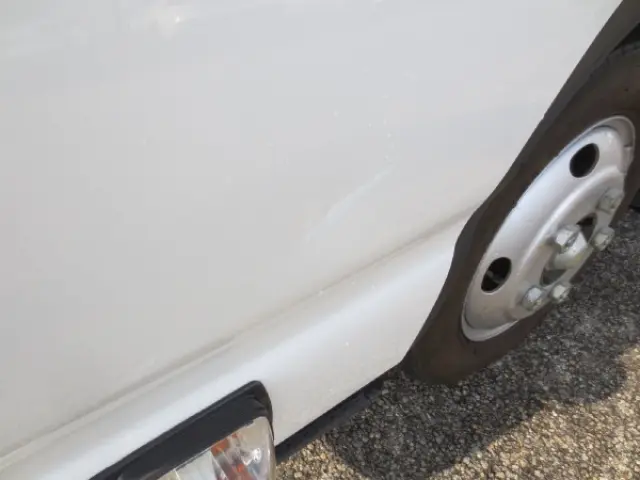 いすゞ エルフ 2RG-NJR88AD(2WD)の写真18