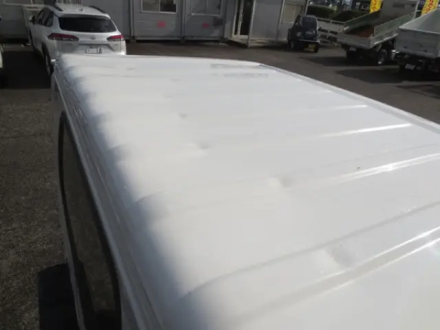 いすゞ エルフ 2RG-NJR88AD(2WD)の写真19