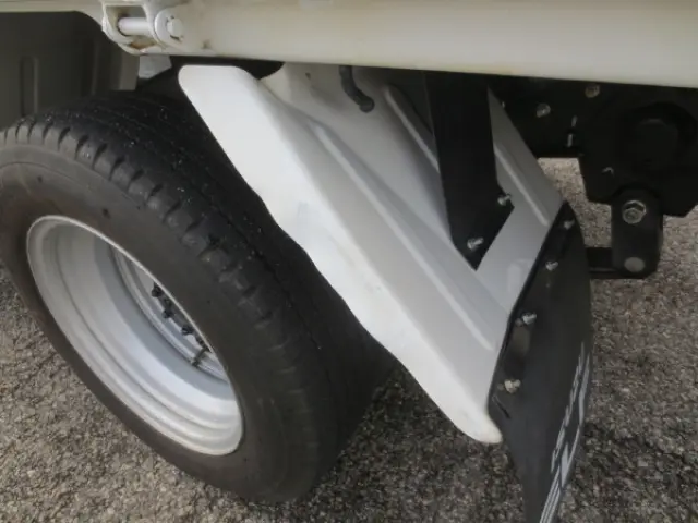 いすゞ エルフ 2RG-NJR88AD(2WD)の写真21