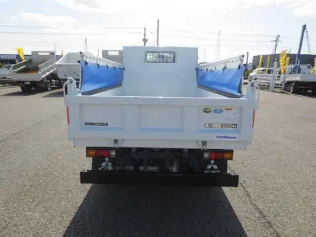三菱 キャンター 2RG-FBA60(2WD)の写真7