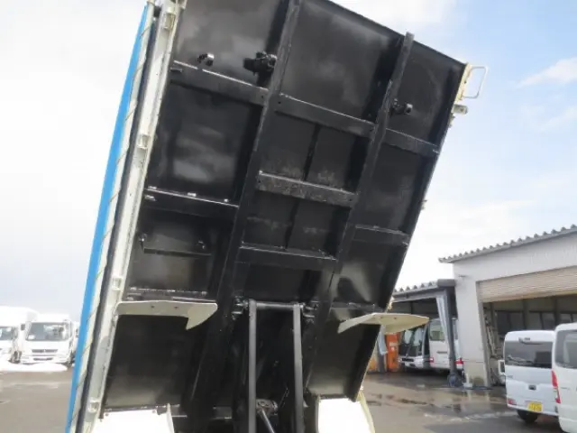 いすゞ エルフ TPG-NJR85AD(2WD)の写真12