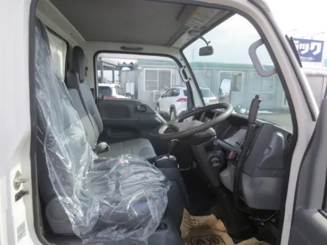 いすゞ エルフ TPG-NJR85AD(2WD)の写真14