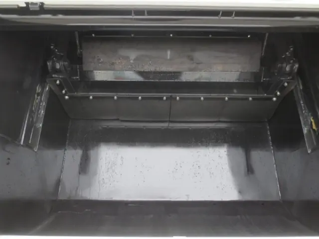 三菱 キャンター 2RG-FEAV0(2WD)の写真11