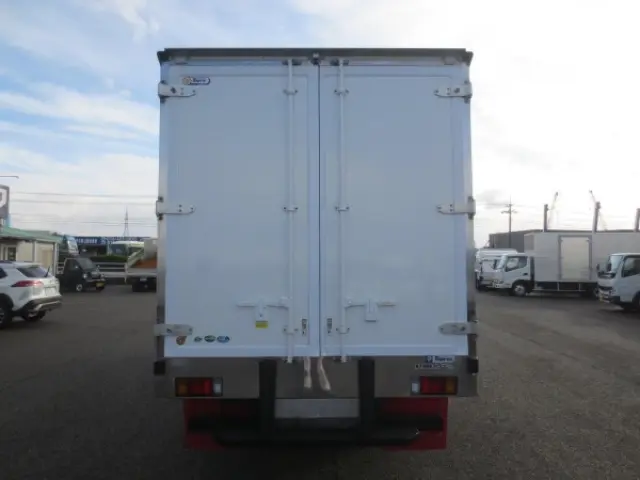 いすゞ エルフ 2RG-NPR88AN(2WD)の写真7