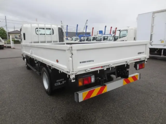 いすゞ エルフ TPG-NPR85N(2WD)の写真5