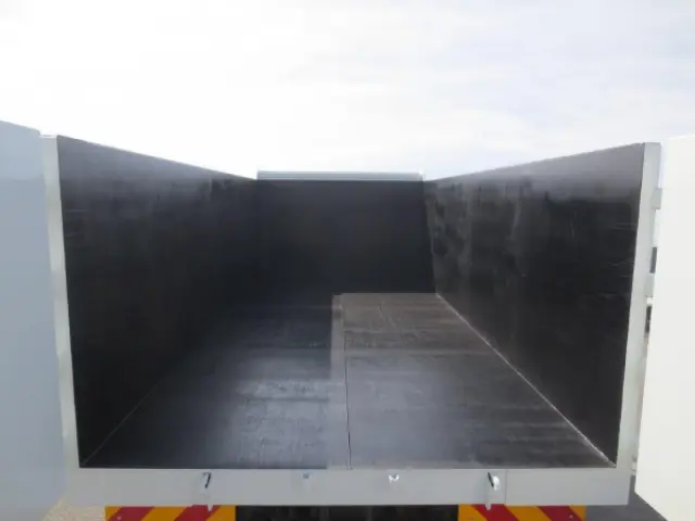 三菱 ファイター 2KG-FK72F(2WD)の写真10