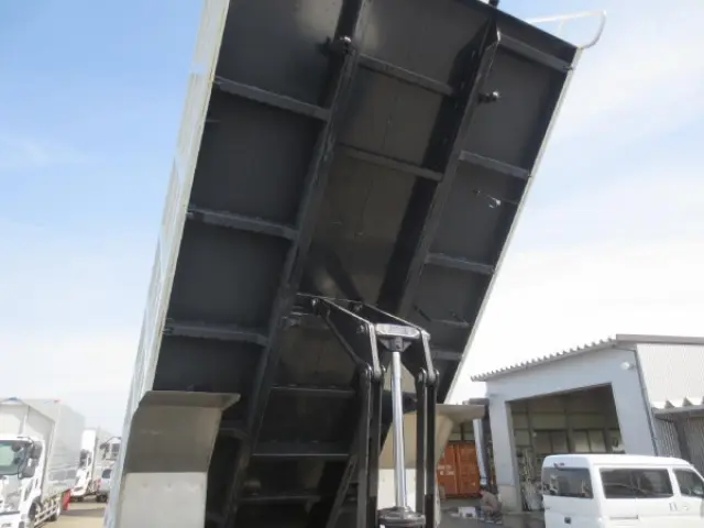 三菱 ファイター 2KG-FK72F(2WD)の写真12