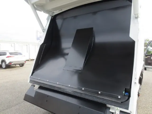 三菱 キャンター 2PG-FEB90(2WD)の写真13