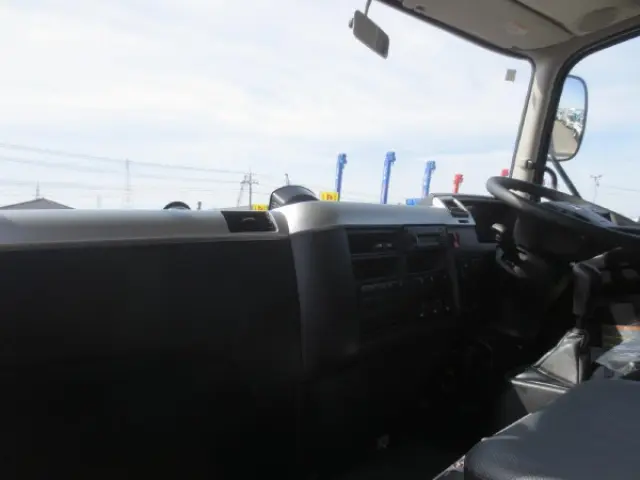 三菱 ファイター 2KG-FK72F(2WD)の写真15