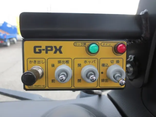 三菱 キャンター 2PG-FEB90(2WD)の写真17