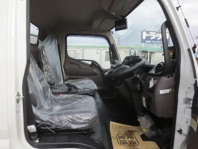 三菱 キャンター 2PG-FEB90(2WD)の写真20