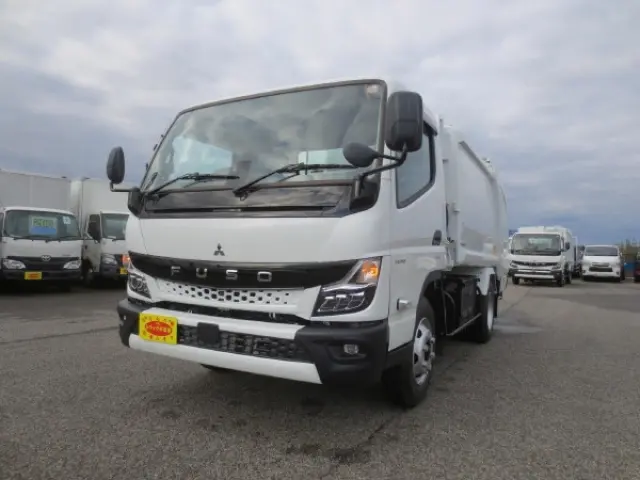 三菱 キャンター 2PG-FEB90(2WD)の写真1