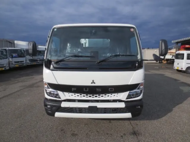 三菱 キャンター 2PG-FEB90(2WD)の写真6