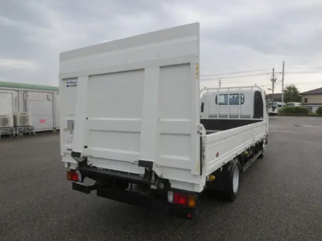 マツダ タイタン TRG-LPR85AR(2WD)の写真4