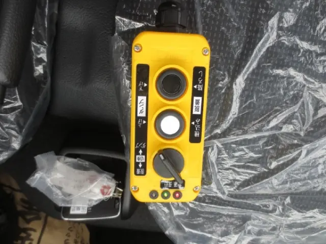 三菱 キャンター 2RG-FBAV0(2WD)の写真16