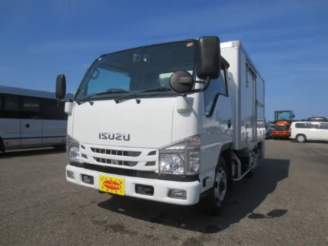 いすゞ エルフ TRG-NHS85AN(2WD)の写真1