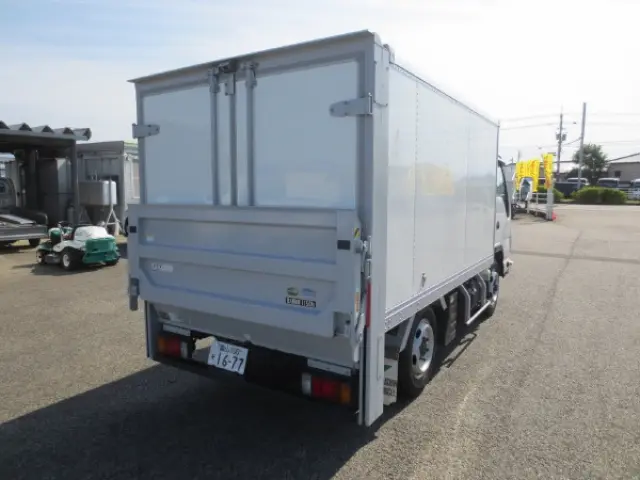 いすゞ エルフ TRG-NHS85AN(2WD)の写真4