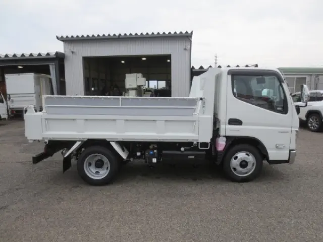 三菱 キャンター 2RG-FBA60(2WD)の写真8