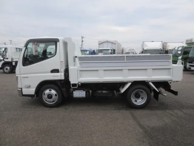 三菱 キャンター 2RG-FBA60(2WD)の写真9