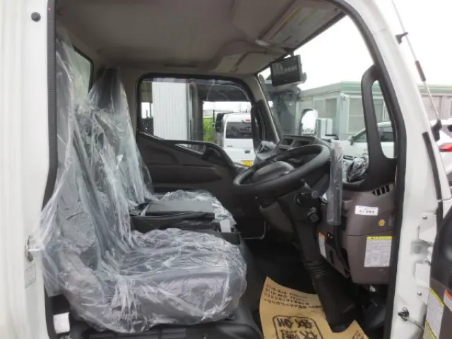 三菱 キャンター 2RG-FBA60(2WD)の写真14