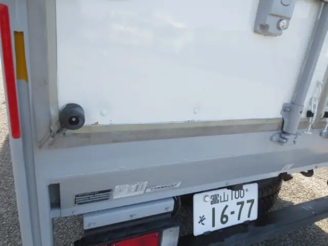 いすゞ エルフ TRG-NHS85AN(2WD)の写真28